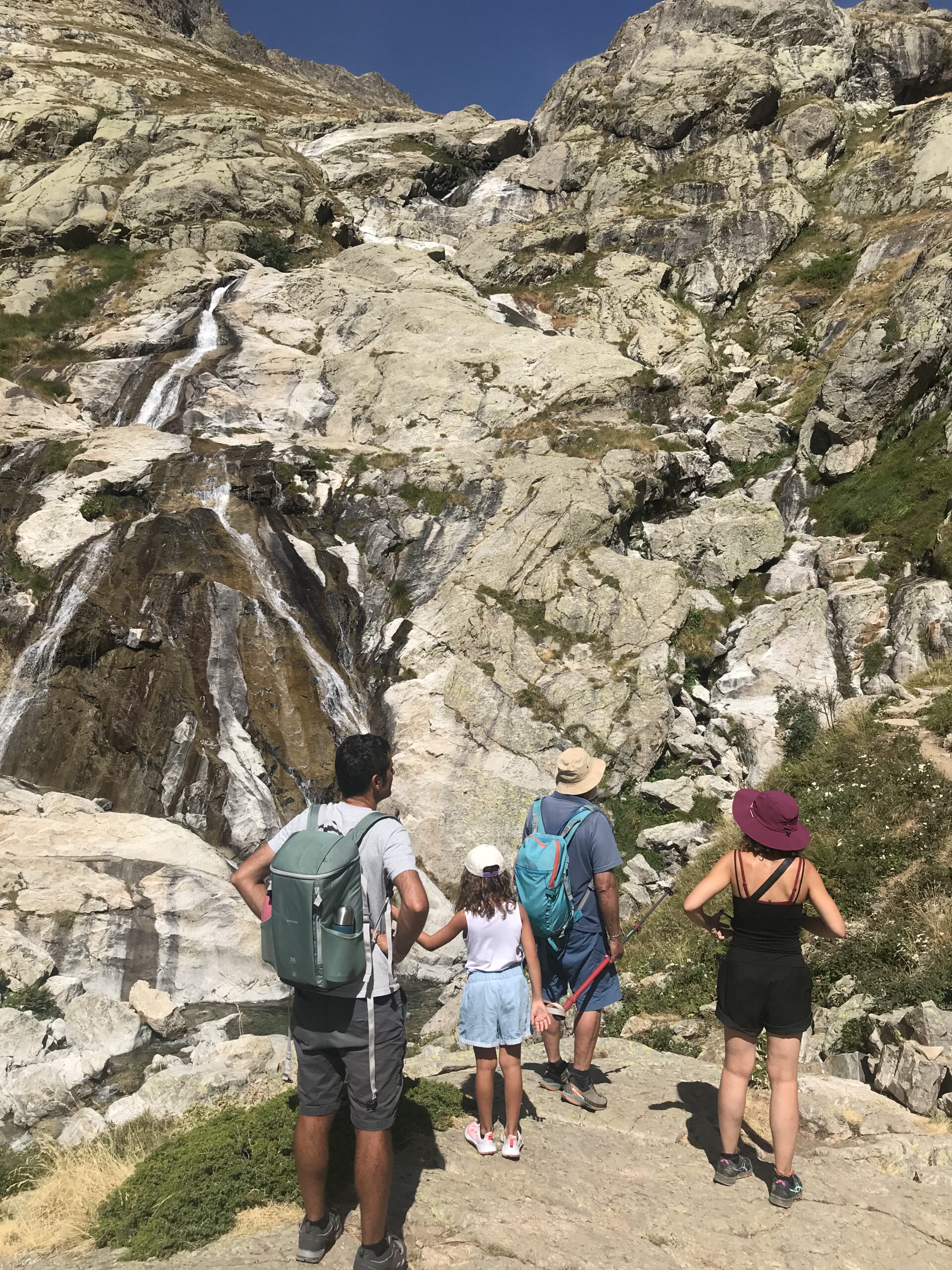 Randonnée familiale dans les Alpes-Maritimes